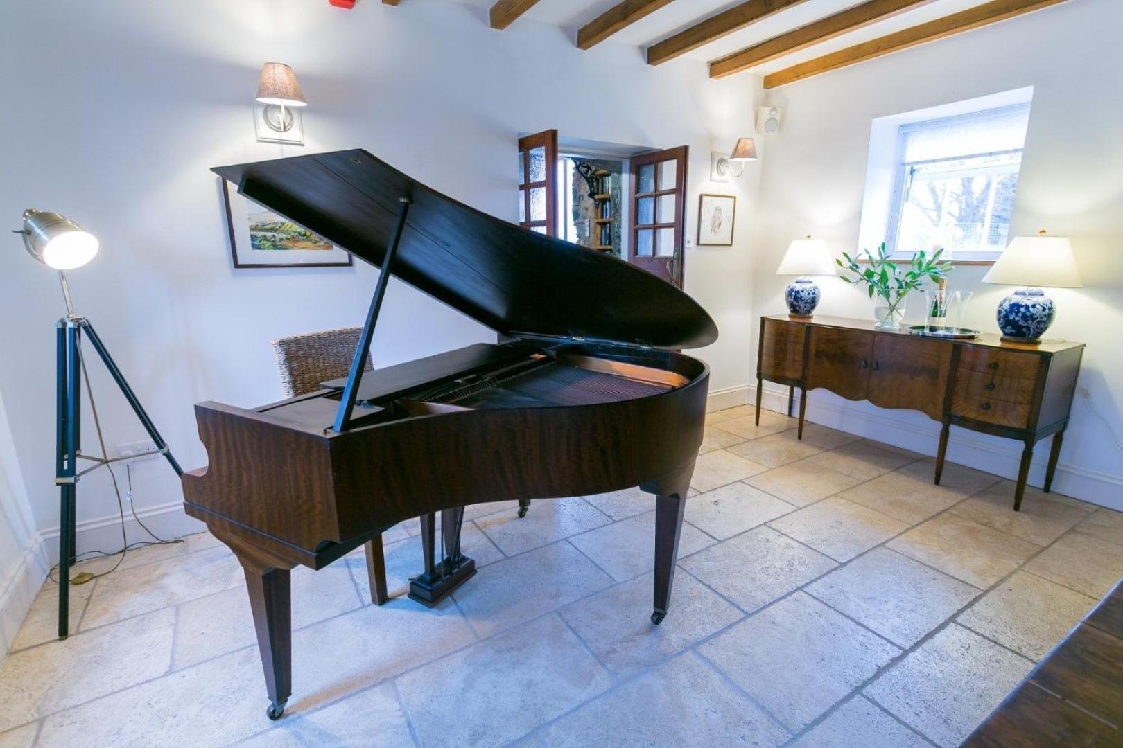 Tal Y Bont Uchaf Villa Бангор Екстериор снимка